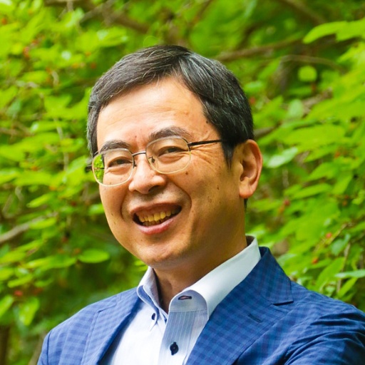 いいじま労務監査テラス　代表　飯島健二様の写真
